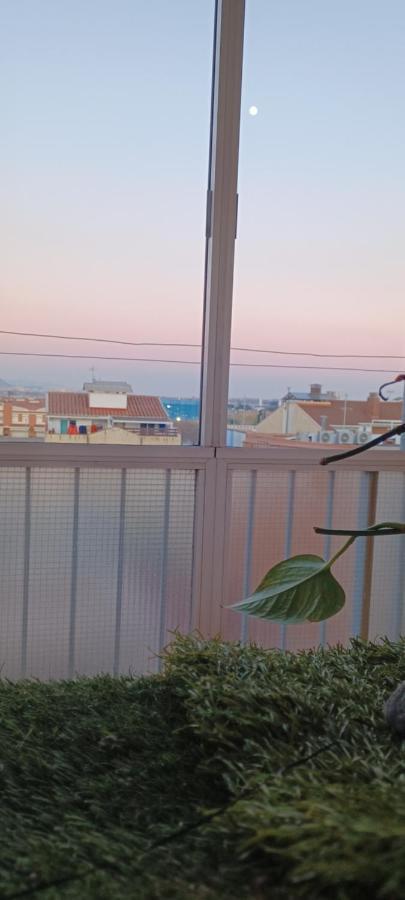 Apartamento Entero De Tres Habitaciones, Cerca De La Playa! Acogedor, Luminoso Y Tranquilo Malgrat de Mar Dış mekan fotoğraf